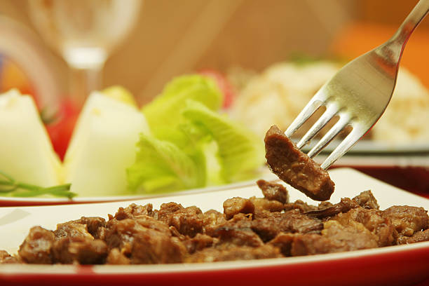 kebab de carne - food barbecue barbecue grill beef - fotografias e filmes do acervo
