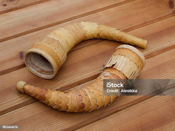 Stary Rosyjski Horn Z Brzozy Kora - zdjęcia stockowe i więcej obrazów Brzoza - Brzoza, Brązowy, Drewno - Tworzywo