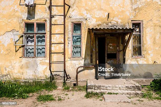 Vecchia House - Fotografie stock e altre immagini di Abbandonato - Abbandonato, Architettura, Casa