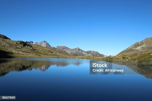 Панорама Альпийские Горы Озеро Hirschebensee Kühtai Тироль Австрия — стоковые фотографии и другие картинки Австрия