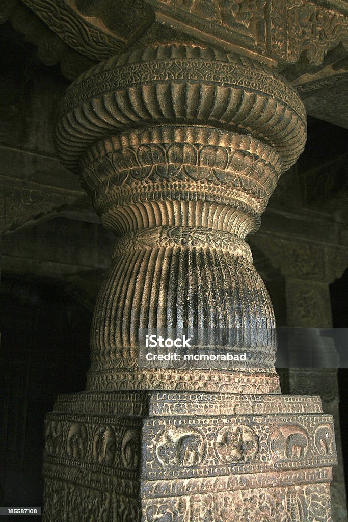 Pillar Rzeźba - Zbiór zdjęć royalty-free (Akwaforta)