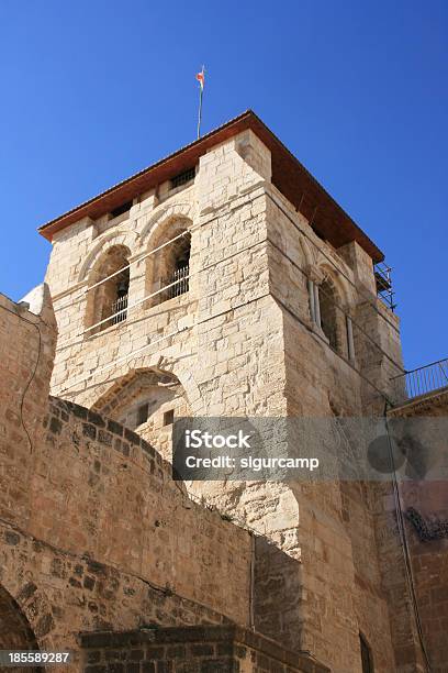 Puerta Iglesia Del Sepulcro Santo En Jerusalén Israel Foto de stock y más banco de imágenes de Arquitectura