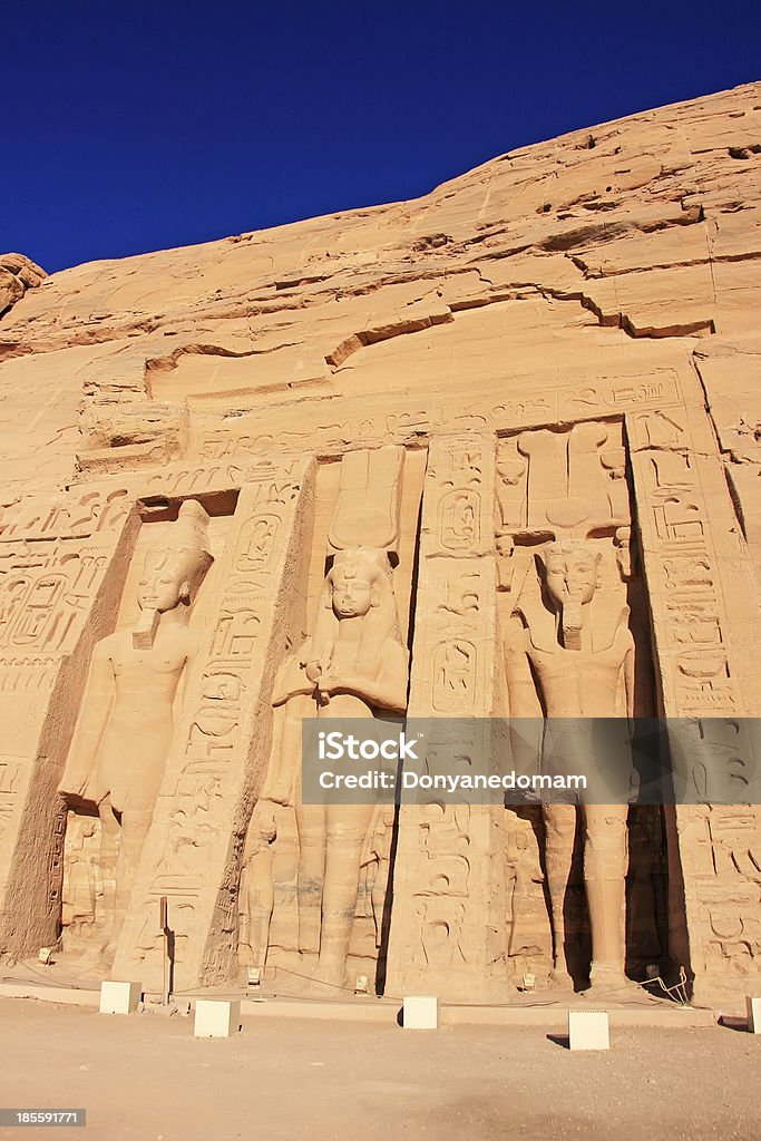 Templo de Nefertari Abu Simbel, Nubia - Foto de stock de Abu Simbel libre de derechos