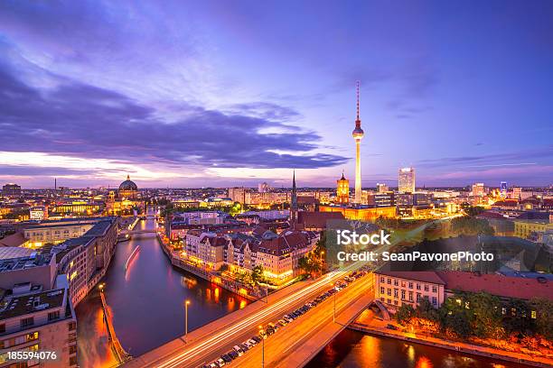 Ciudad De Berlín Foto de stock y más banco de imágenes de 2013 - 2013, Aire libre, Alemania