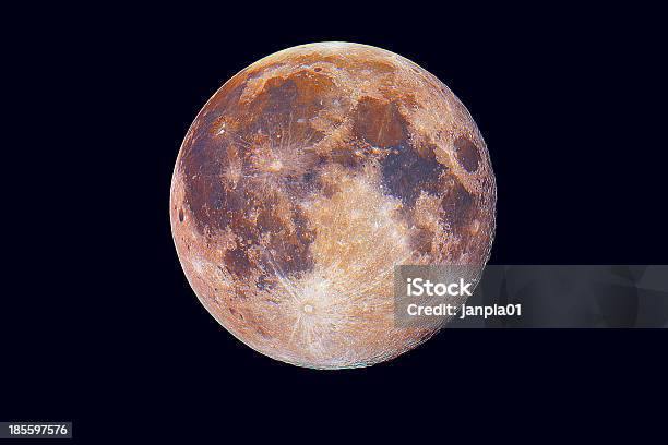 Grande Lua Cheia No Ano De 2013colorida Versão - Fotografias de stock e mais imagens de Astronomia - Astronomia, Cheio, Cinzento