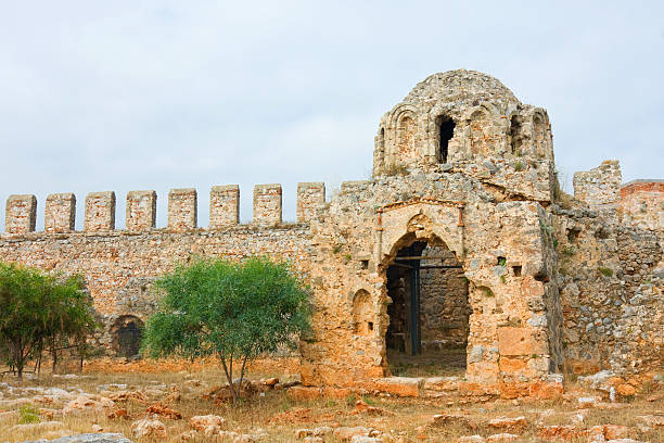 istock Turkey, Alanya. Ancient castle ruins. 185599360