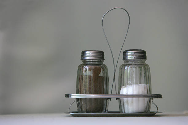 istock salt and pepper shakers 185605936