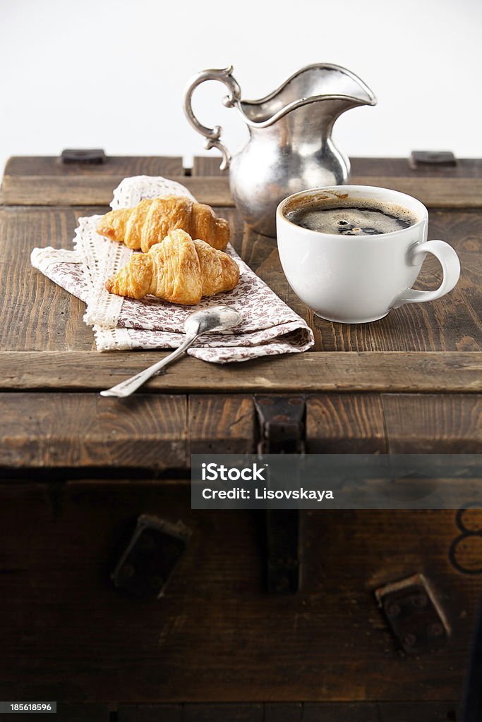 croissants e café - Foto de stock de Bebida royalty-free