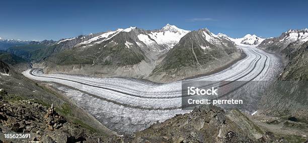 Foto de Exclusivo Geleira Aletsch e mais fotos de stock de Alpes europeus - Alpes europeus, Beleza natural - Natureza, Cantão de Valais