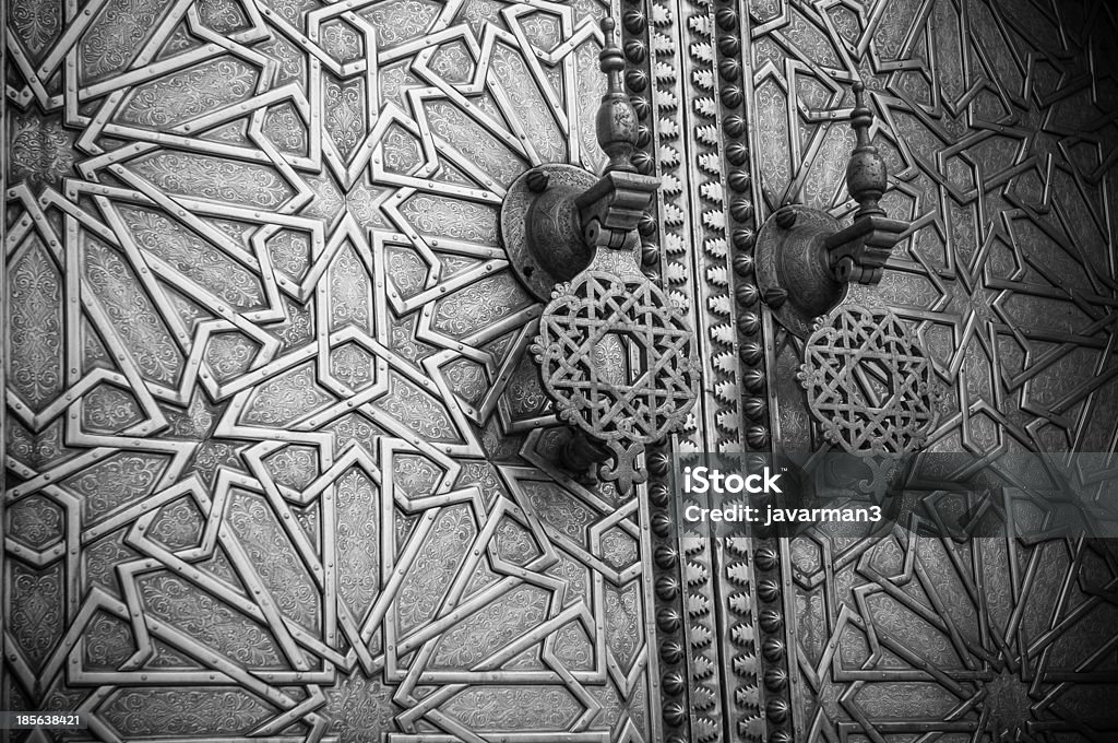 古代のドア、モロッコ - つまみのロイヤリティフリーストックフォト