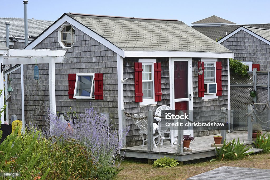 Cape Cod Cottage A traditional cottage in Cape Cod, Massachusetts Cape Cod Stock Photo
