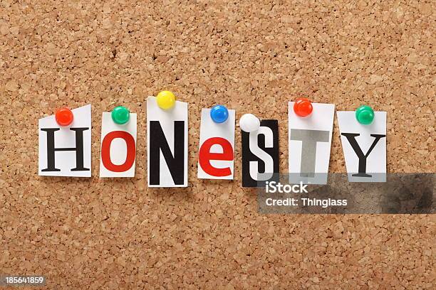 A Honestidade - Fotografias de stock e mais imagens de Alfabeto - Alfabeto, Confiança, Cortiça