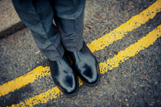 istock Londoner on immaculate shoes 185643555