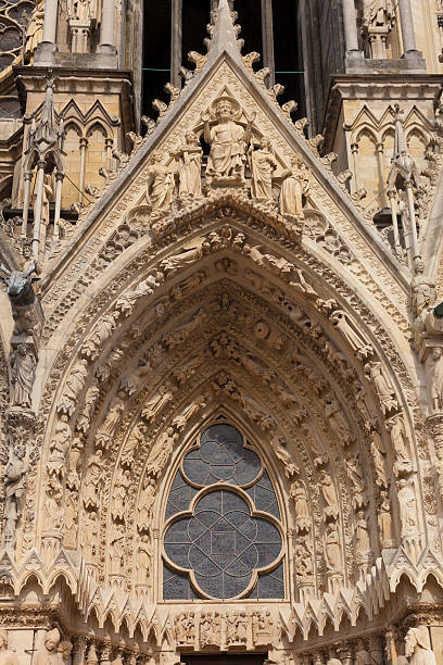 istock Cathedral of Reims 185650508
