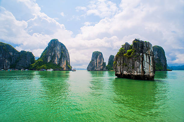 istock Ha Long Bay Vietnam 185654973