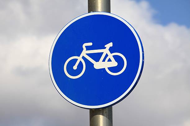 Biciclette di segnale - foto stock