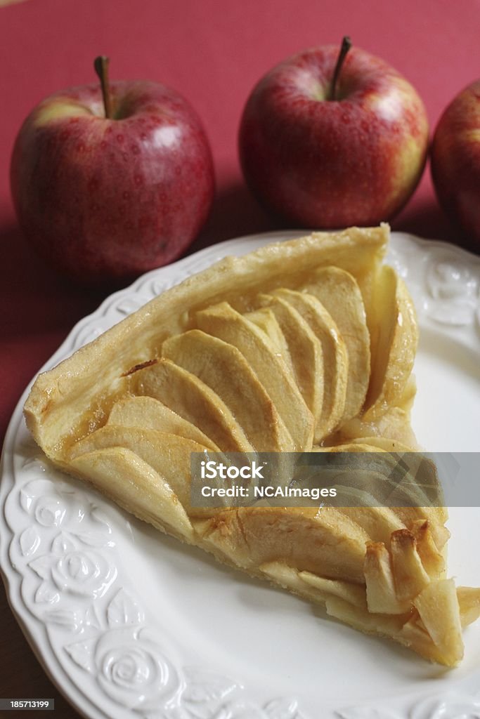 Tarta de manzana, el postre - Foto de stock de Al horno libre de derechos