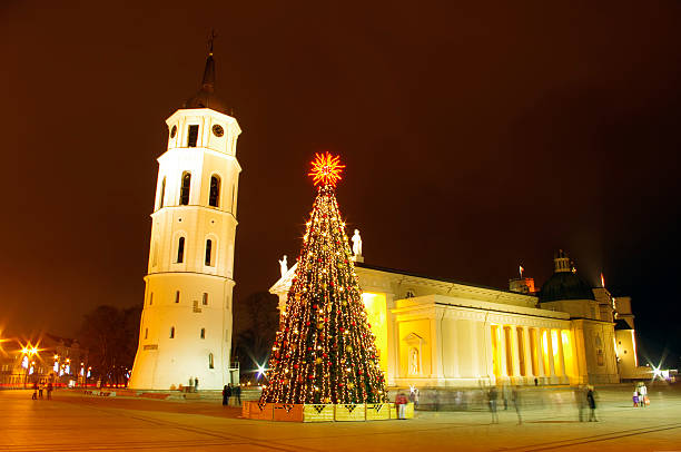 istock Night view of the christmas tree, Vilnius, Lithuania 185743717