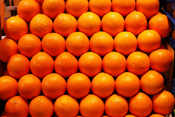 istock Display of oranges in market 185747255