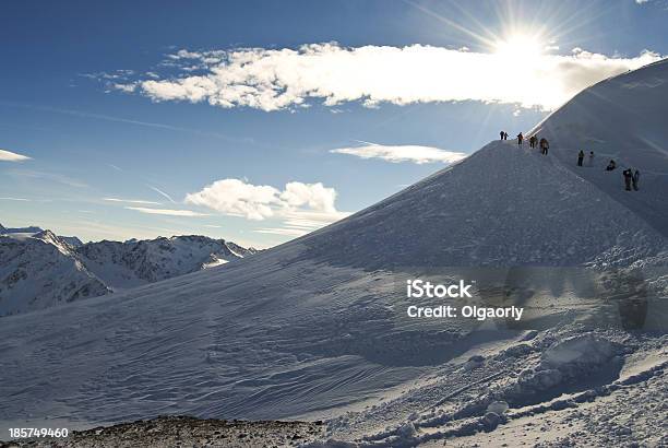 Foto de Montanha De Inverno Na Áustria e mais fotos de stock de Azul - Azul, Branco, Colina