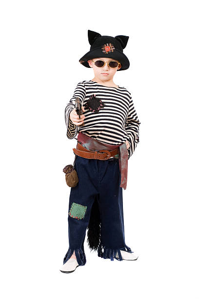 istock Little boy dressed as a pirate 185763035