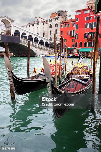 Gondolas — стоковые фотографии и другие картинки Архитектура - Архитектура, Без людей, Венето