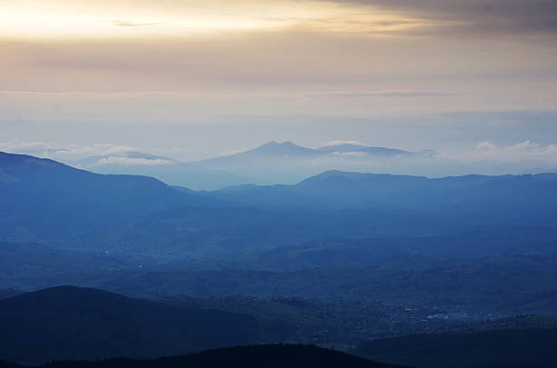 istock Autumn evening mountain plateau landscape (Carpathian, Ukraine) 185781390