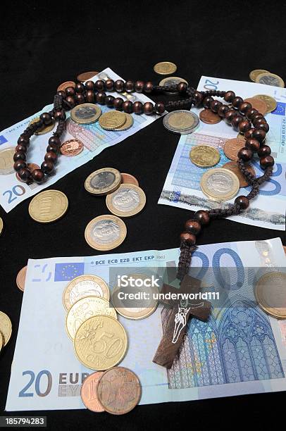 Cristo E Denaro - Fotografie stock e altre immagini di Bibbia - Bibbia, Valuta dell'Unione Europea, A forma di croce