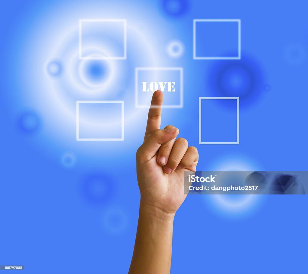 Mano spingendo su interfaccia touch screen - Foto stock royalty-free di Composizione orizzontale