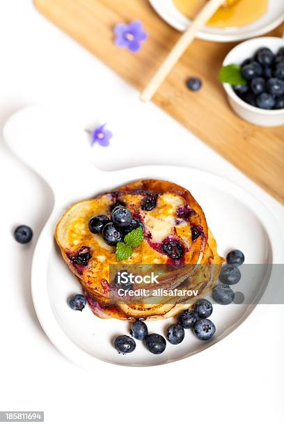 블루베리 팬 케이크 0명에 대한 스톡 사진 및 기타 이미지 - 0명, 과일, 금색
