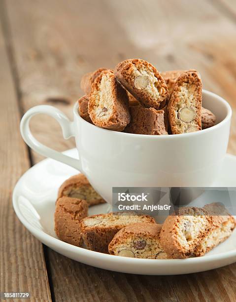 Photo libre de droit de Almond Biscotti banque d'images et plus d'images libres de droit de Aliment - Aliment, Aliment en portion, Aliments et boissons