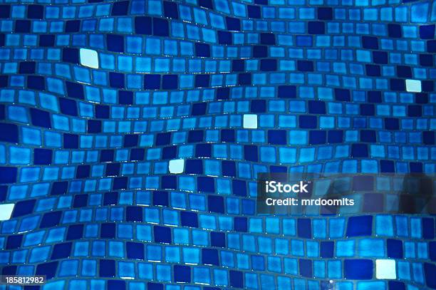 Swimmingpoolfliesen Stockfoto und mehr Bilder von Abstrakt - Abstrakt, Bildhintergrund, Blau