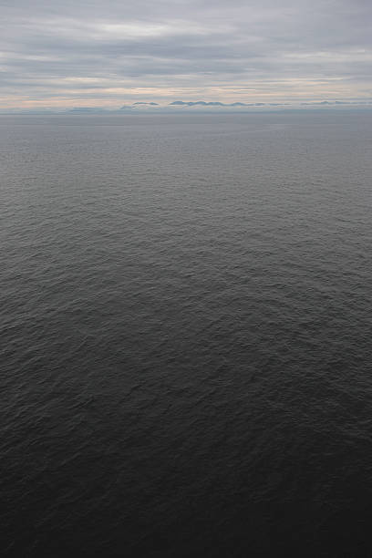 blick auf isla de vancouver vom pazifischen ozean - lehre fotografías e imágenes de stock