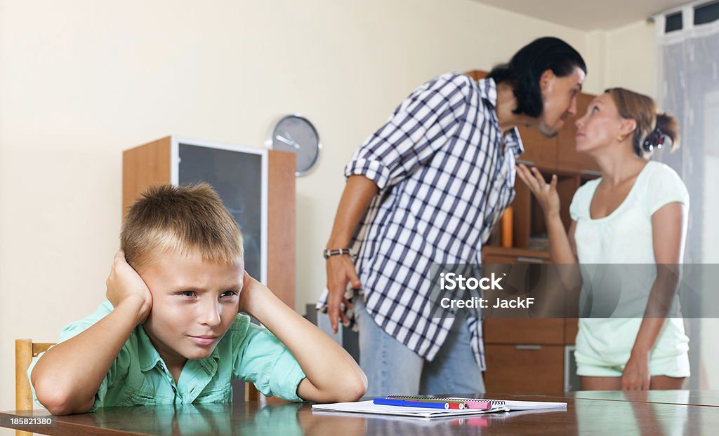 En famille querelle - Photo de 10-11 ans libre de droits