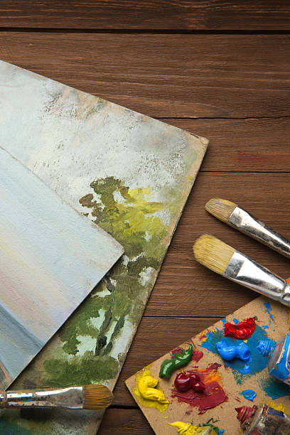 istock brush and painting  on wood 185834983