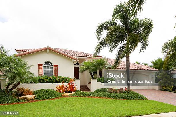 Stock Image Of A Single Family Home Stock Photo - Download Image Now - Florida - US State, House, Residential Building