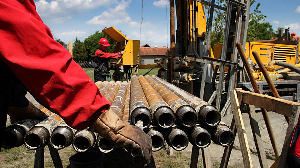 plataforma de perfuração trabalhadores - hydraulic platform hose oil industry industry - fotografias e filmes do acervo