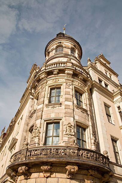 istock Facade of ancient house 185854312