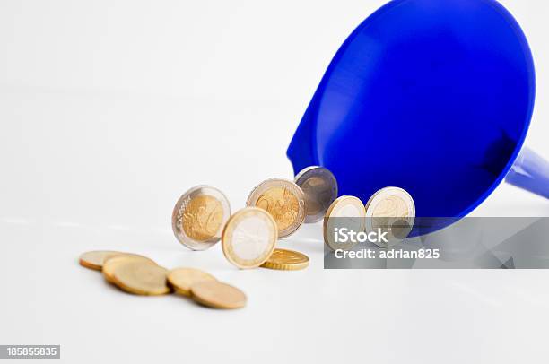 Geld Trichter Stockfoto und mehr Bilder von EU-Währung - EU-Währung, Trenntrichter, Währung