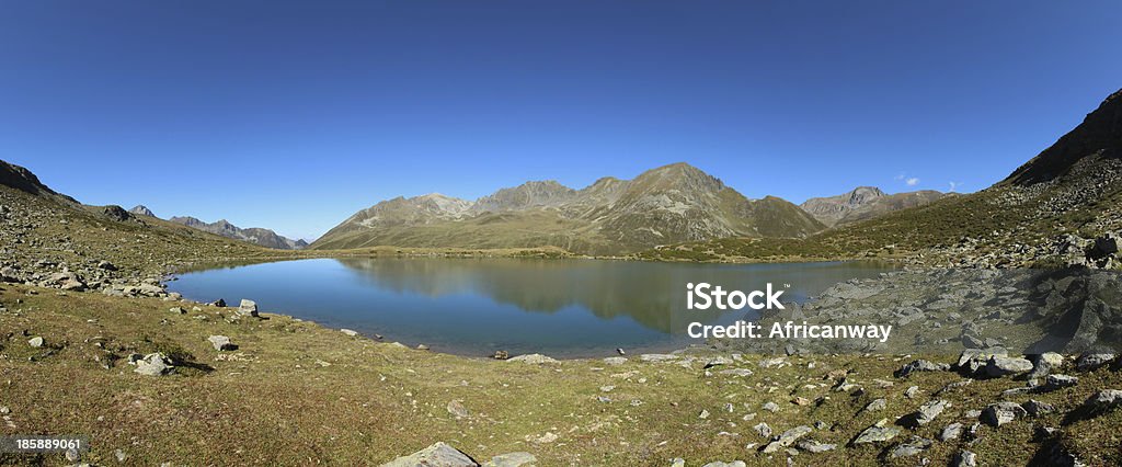 Panorama dos Alpes de montanha Lago Hirschebensee, Kuehtai, Tirol, Áustria - Royalty-free Alpes Europeus Foto de stock