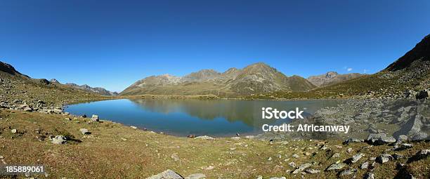 Panorama Dos Alpes De Montanha Lago Hirschebensee Kuehtai Tirol Áustria - Fotografias de stock e mais imagens de Alpes Europeus