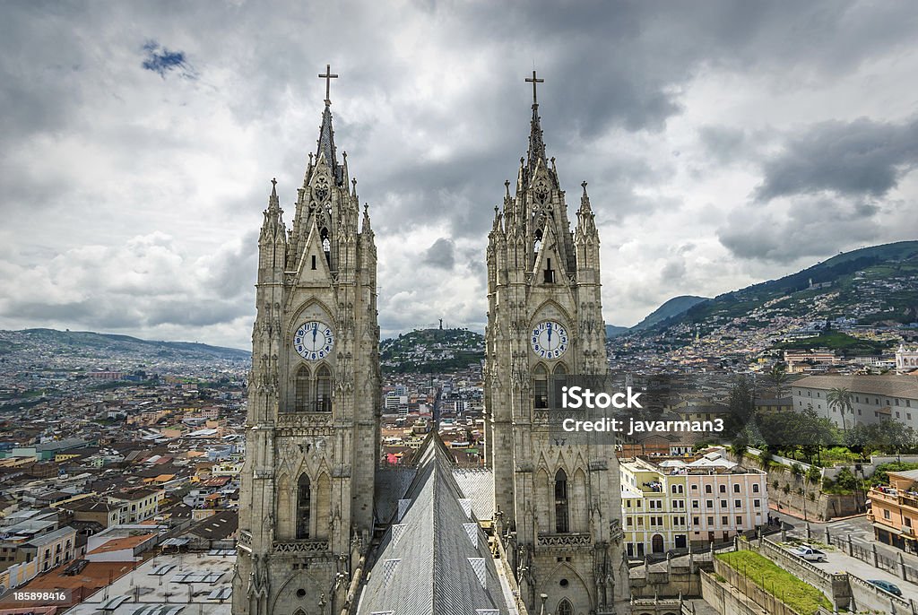 Basílica del Voto Nacional, Quito, Equador - Foto de stock de América do Sul royalty-free