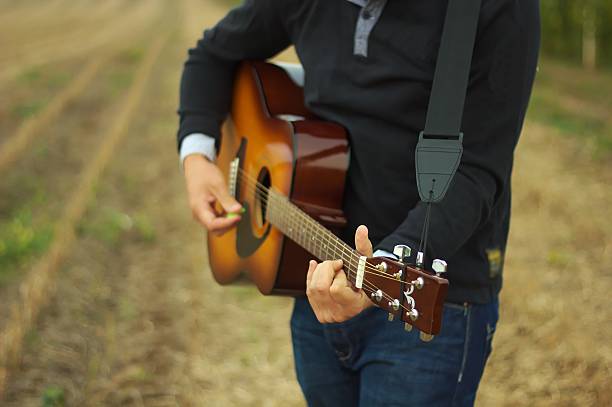 istock Man playing romance music on guitar 185919024