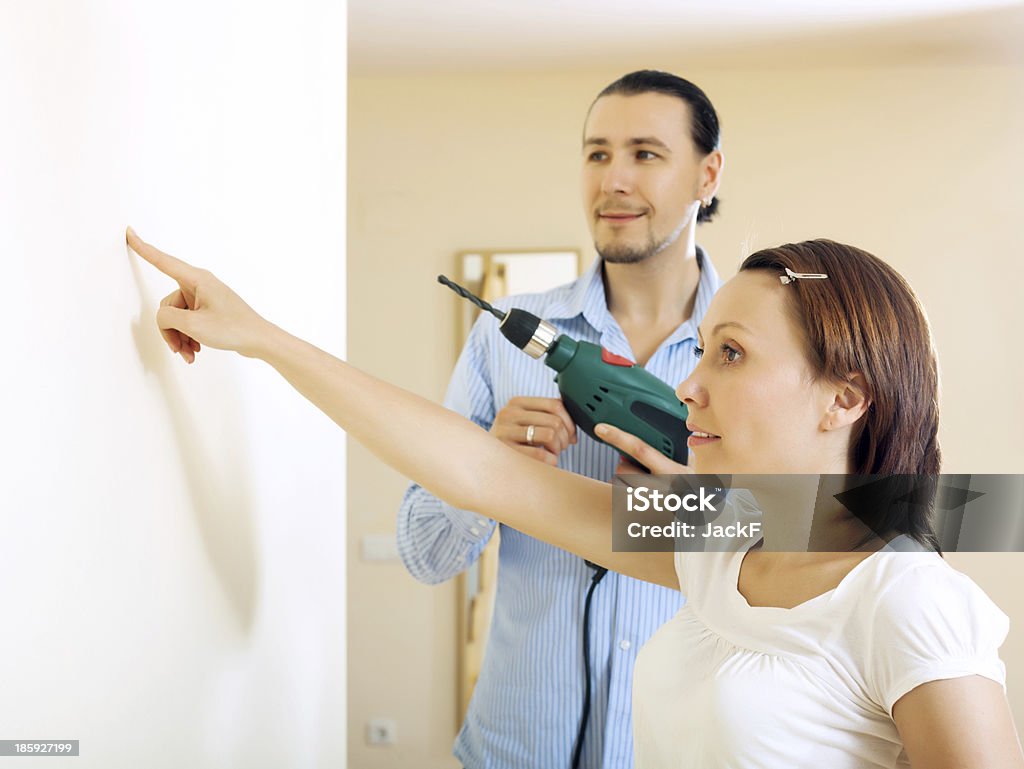 Mit Aufbau für eine ¡ouple Sie Punkte für Loch - Lizenzfrei Bohrer Stock-Foto