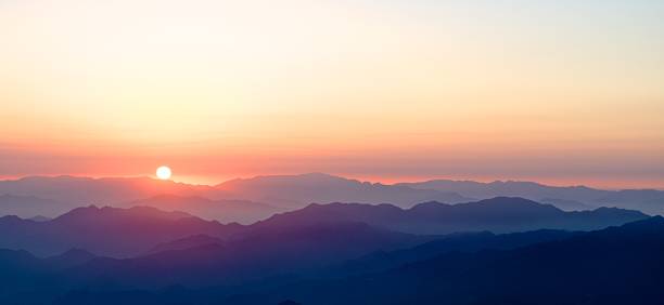 istock Sunrise at Huang Shan 185929116