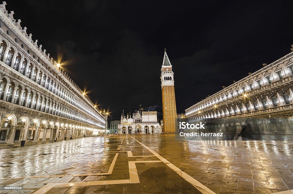San Marco 스퀘어 야간에만, Venice, Italy. - 로열티 프리 건축 스톡 사진
