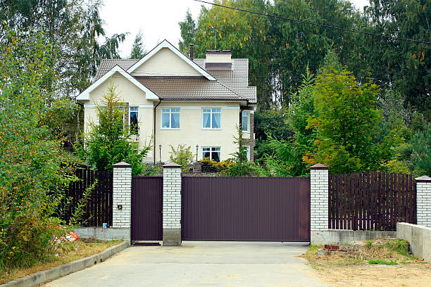 istock country house among the trees 185939388