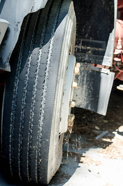 istock truck tire zoom 185943776
