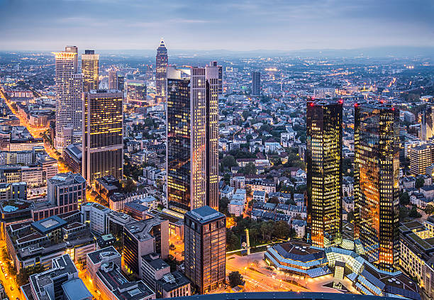 ドイツのフランクフルトの街並み - frankfurt germany night skyline ストックフォトと画像