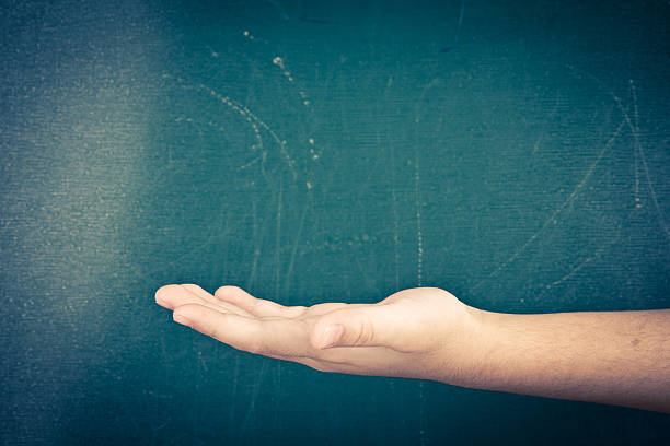 istock hand showing the product 185965936